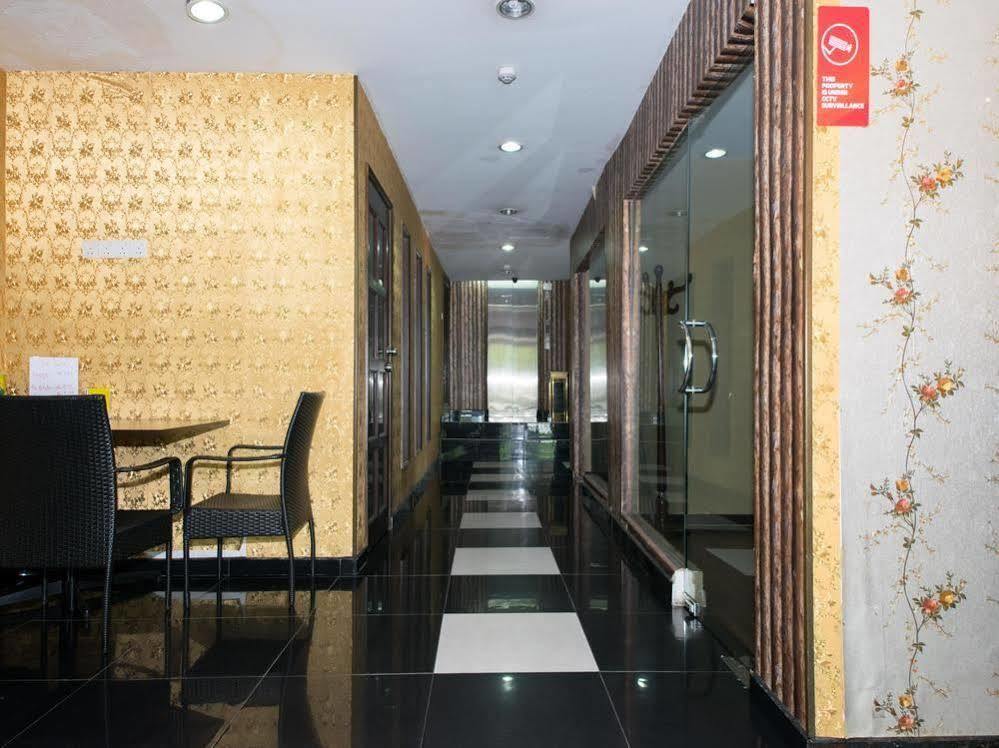 Oyo Rooms Maharajalela Monorail Station Kuala Lumpur Exteriör bild